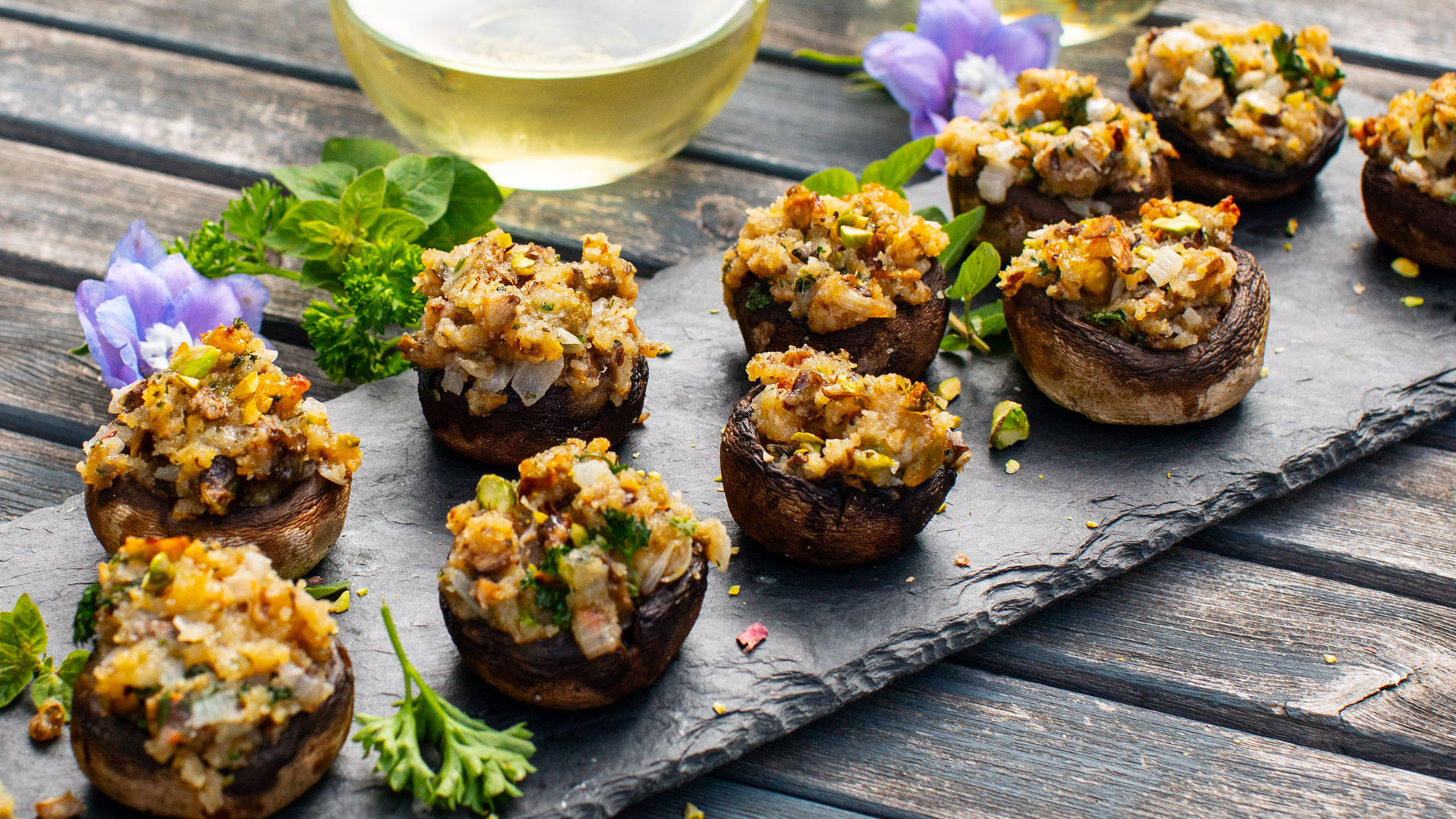 Champiñones Rellenos De Pistacho